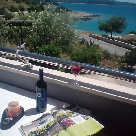 Apartment By The Sea Zecevo Rtic, - 22560 Rogoznica (Sibenik-Knin)